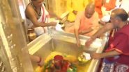 उत्तर प्रदेश: मुख्यमंत्री योगी आदित्यनाथ ने वाराणसी में काशी विश्वनाथ मंदिर में की पूजा, देखें वीडियो